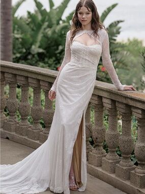 Watters Willowby Marina Ivory Lace Wedding Gown with Removable Bolero